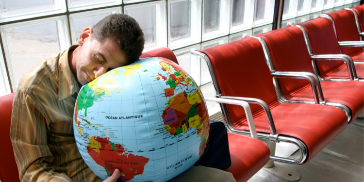 Jak radzić eobie z jet lagiem i zmęczeniem w podróży